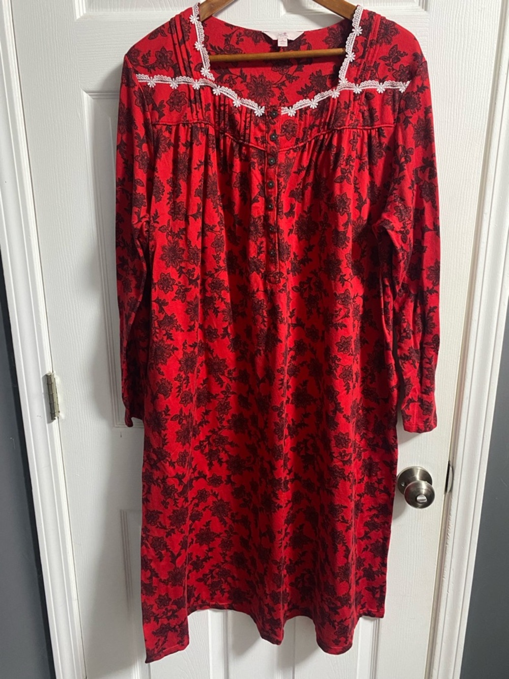 Secret Treasures Red Sweater with Black Floral Print